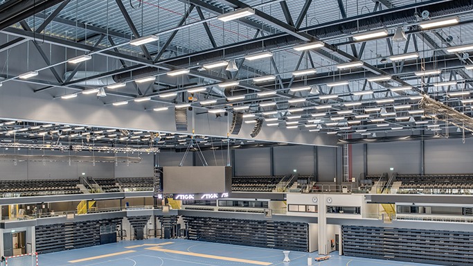 百家乐：长龙局中“反向投注”的致命心理。（百家乐长龙局中的逆向投注心理陷阱）