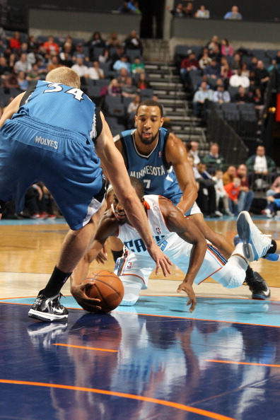 练设施与设 练设施与设